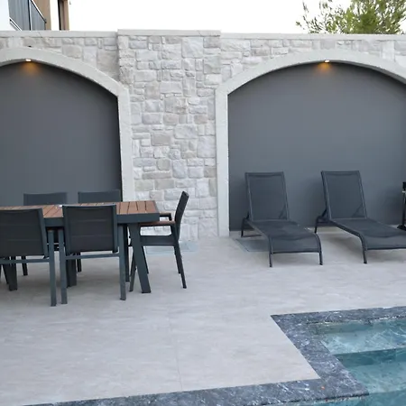 Boyalikta Sueper Lueks Вилла