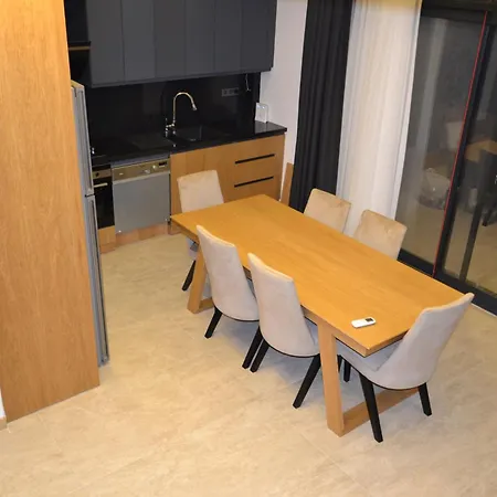 Boyalikta Sueper Lueks Вилла Кешме